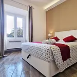 Giulya Hospety Group Maison d'hôtes
