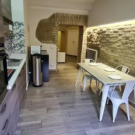 Giulya Hospety Group 4*