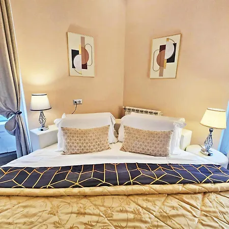 Giulya Hospety Group Affittacamere 4*