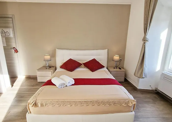 Giulya Hospety Group 4*